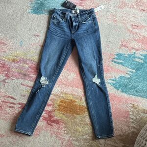 PAIGE ANKLE JEANS! SIZE 24! NEVER WORN!